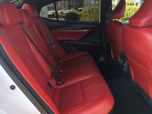 Used 2025 Toyota Camry XSE image 29