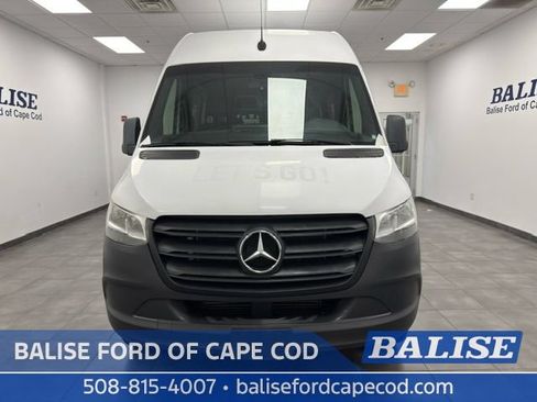 Used 2020 Mercedes-Benz Sprinter 2500 image 2