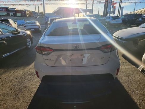Used 2025 Toyota Corolla LE image 13
