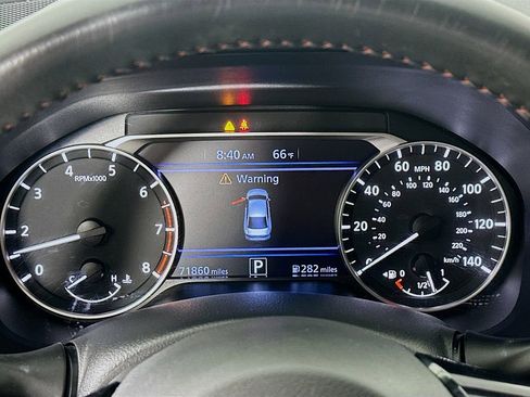 Used 2023 Nissan Altima 2.5 SR w/ SR Premium Package image 12