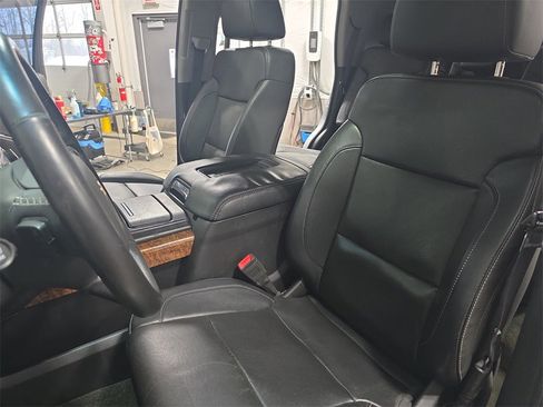 Used 2015 Chevrolet Tahoe LTZ image 16