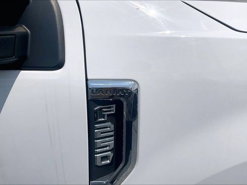 Used 2020 Ford F250 Lariat w/ Lariat Value Package AWD/4WD image 7