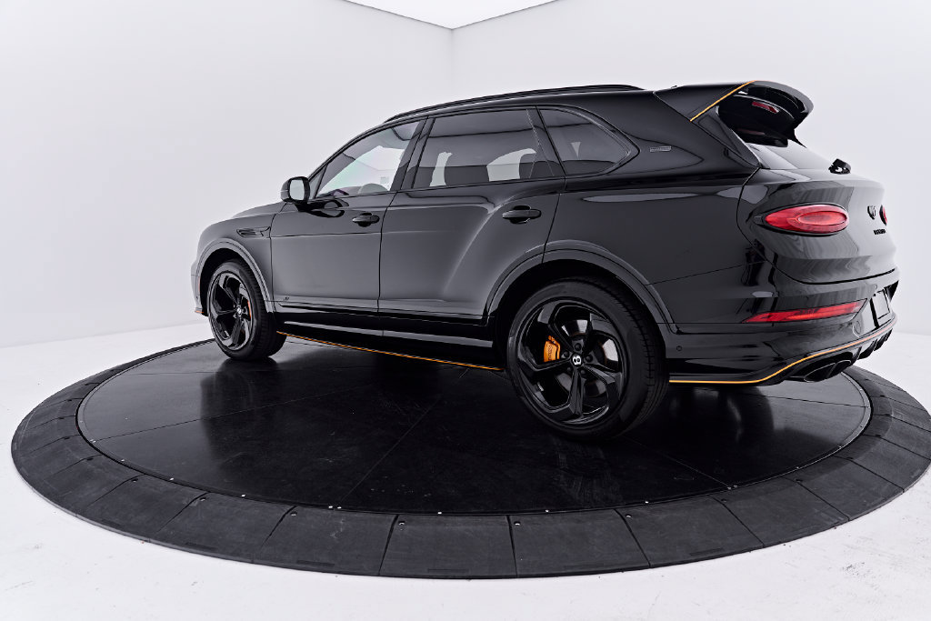 Used 2025 Bentley Bentayga AWD/4WD image 13