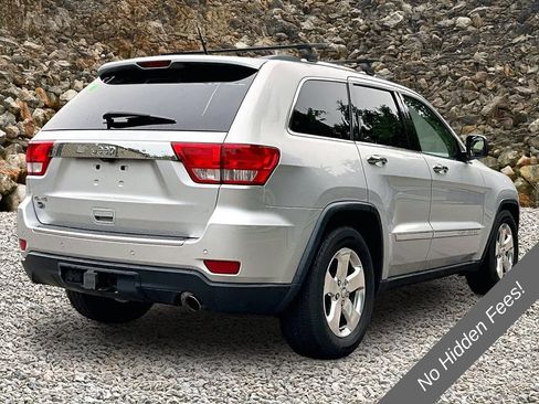 Used 2013 Jeep Grand Cherokee Overland w/ Advance Technology Group AWD/4WD image 2
