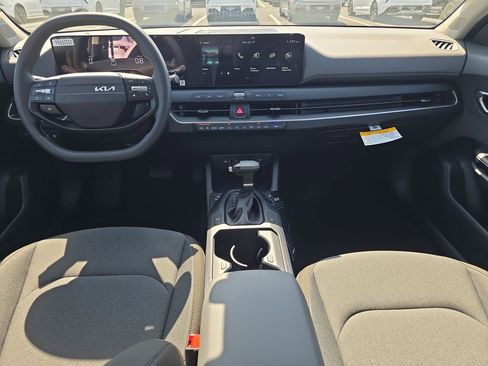 New 2026 Kia K4 FWD image 11