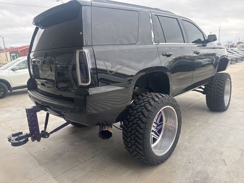 Used 2018 Chevrolet Tahoe LT image 3