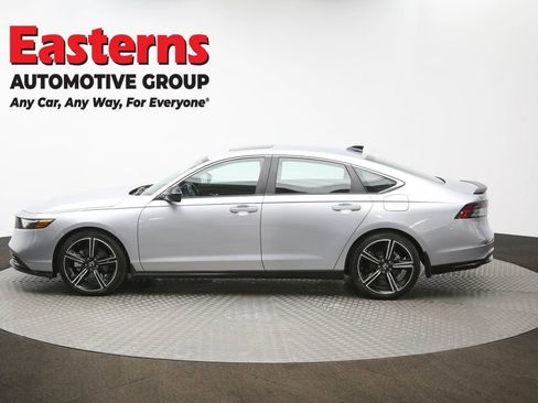 Used 2025 Honda Accord Sport image 61