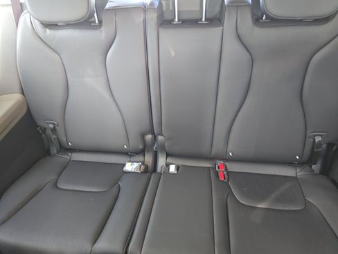 New 2026 Kia Carnival FWD image 17