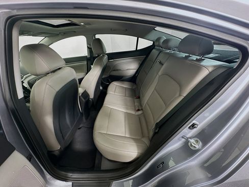 Used 2017 Hyundai Elantra Limited w/ Limited Tech Package 04 image 27