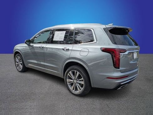 Certified 2024 Cadillac XT6 Premium Luxury AWD/4WD image 3