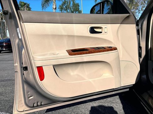 Used 2006 Buick LaCrosse CXL w/ Driver Confidence Package image 20