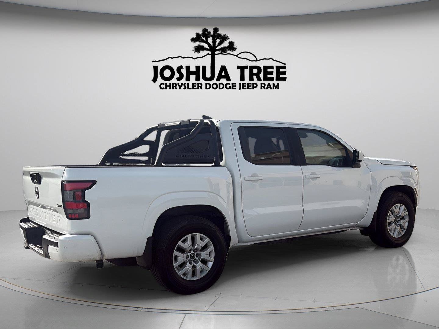 Used 2022 Nissan Frontier SV w/ Technology Package RWD image 11