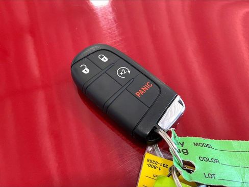 Used 2023 Jeep Compass Limited image 11