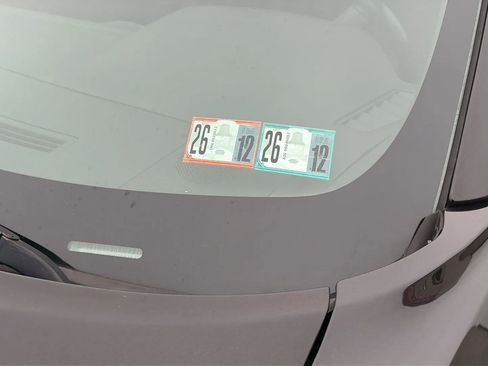 Used 2009 Dodge Challenger SE image 34