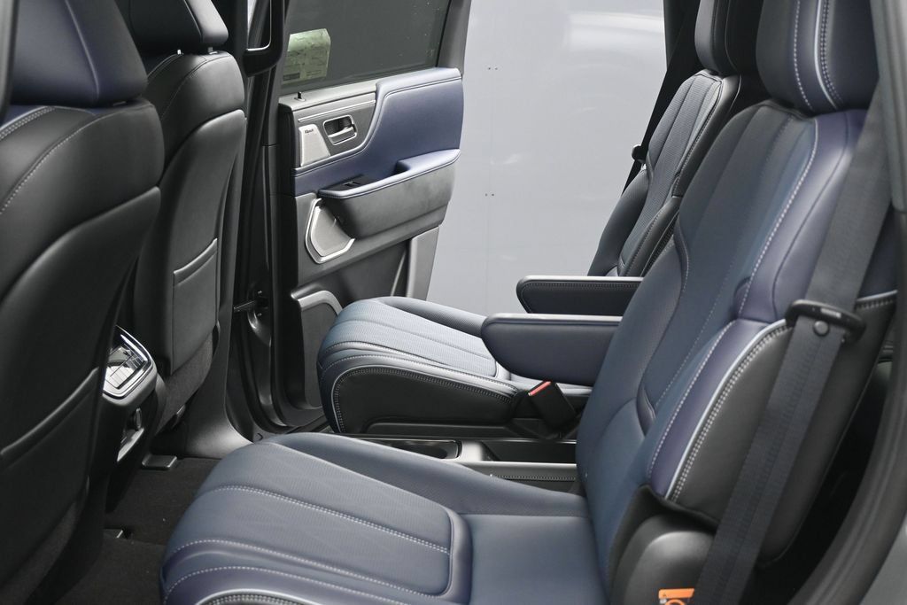 New 2027 INFINITI QX80 Sensory w/ Sport Exterior Package AWD/4WD image 22
