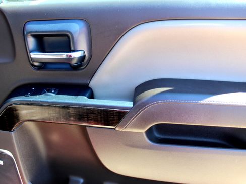 Used 2015 GMC Sierra 2500 Denali w/ Duramax Plus Package image 22