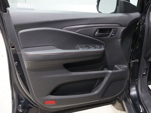 Used 2023 Honda Passport TrailSport image 13