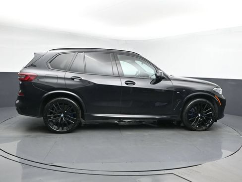 Used 2021 BMW X5 M50i AWD/4WD image 3