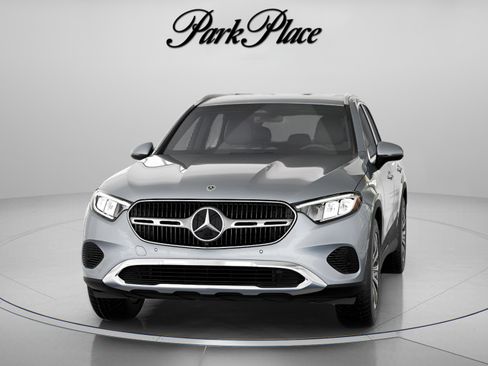 Used 2025 Mercedes-Benz GLC 300 image 37