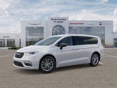 New 2026 Chrysler Pacifica Select