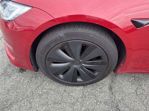 Used 2021 Tesla Model S Plaid image 11