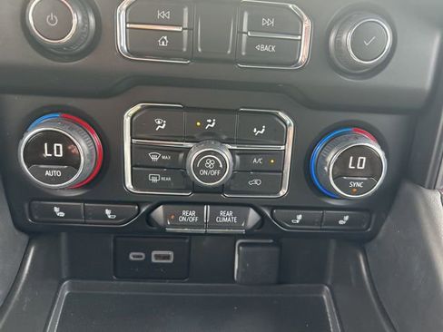 Used 2024 Chevrolet Tahoe RST w/ Luxury Package image 32