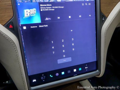 Used 2018 Tesla Model X 100D image 22