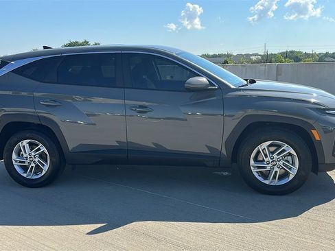 Certified 2026 Hyundai Tucson SE FWD image 13