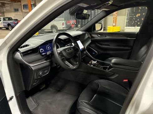 Used 2021 Jeep Grand Cherokee L Overland AWD/4WD image 36