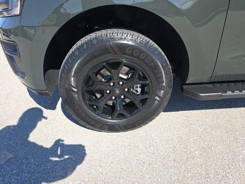 Certified 2023 Ford Expedition Timberline image 9