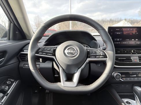 New 2025 Nissan Altima 2.5 SR w/ SR Premium Package image 13