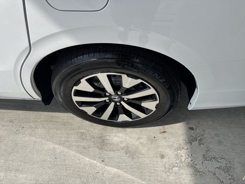 New 2026 Honda Odyssey EX-L image 8