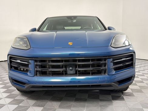 Certified 2024 Porsche Cayenne Coupe image 13