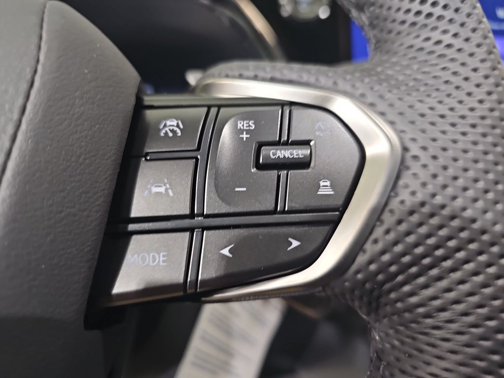 New 2026 Lexus TX 500h AWD image 18