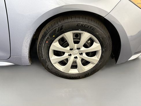 Used 2023 Toyota Corolla LE FWD image 31