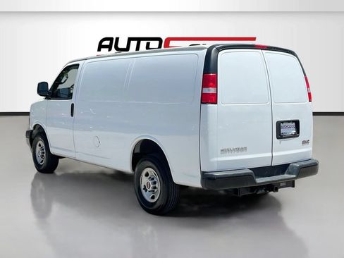 Used 2023 GMC Savana 2500 w/ Driver Convenience Package RWD image 5