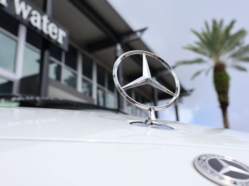 New 2025 Mercedes-Benz S 580 4MATIC Sedan image 15