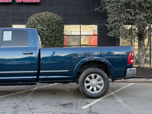 Used 2022 RAM 2500 Limited AWD/4WD image 10