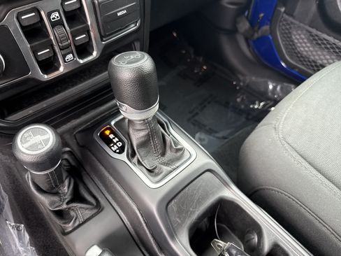 Used 2020 Jeep Wrangler Unlimited Sport S AWD/4WD image 24