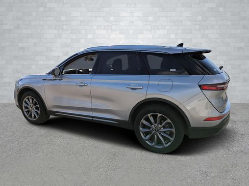 Used 2020 Lincoln Corsair FWD w/ Premium Package image 7