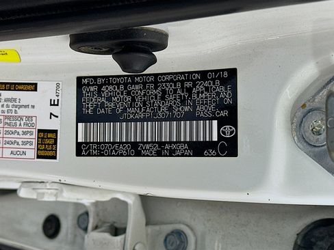 Used 2018 Toyota Prius Prime Premium image 12