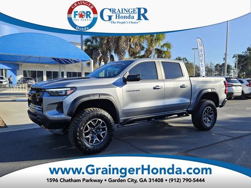 Used 2025 Chevrolet Colorado ZR2 w/ Technology Package image 1