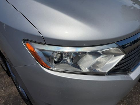 Used 2011 Nissan Quest SL w/ Protection Pkg FWD image 11