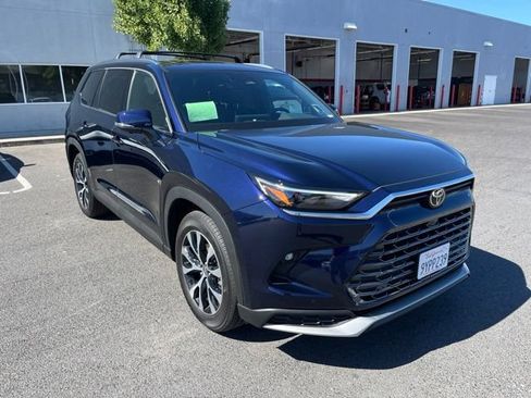 Used 2026 Toyota Grand Highlander AWD Hybrid image 1