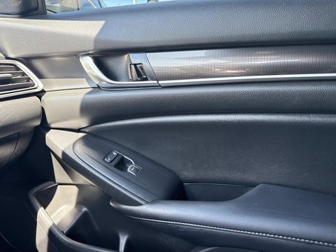 Used 2022 Honda Accord Sport image 29