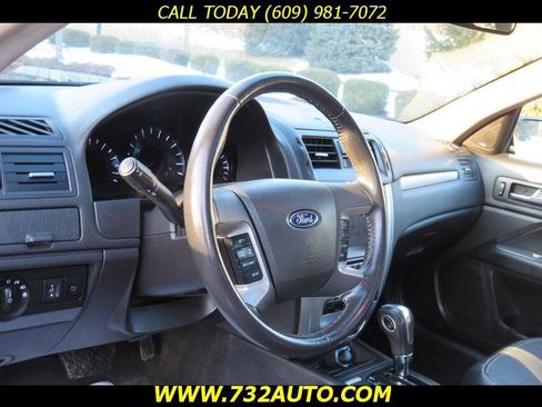Used 2012 Ford Fusion SEL image 29