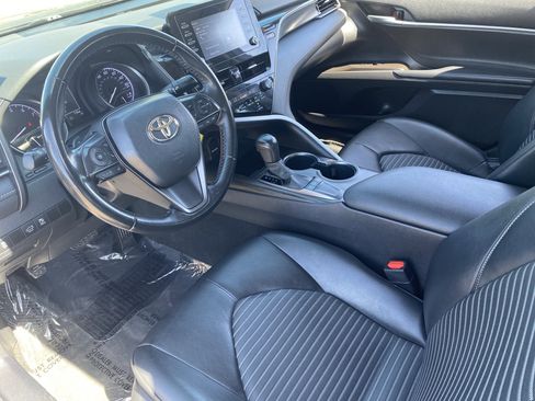 Used 2023 Toyota Camry SE FWD image 16