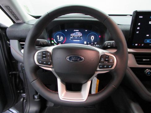 New 2026 Ford Explorer Active w/ Active Comfort Package AWD/4WD image 25