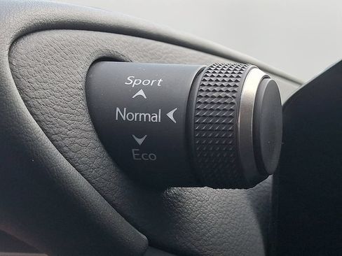 Used 2025 Lexus ES 350 w/ Premium Package FWD image 24