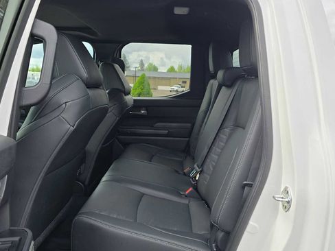 Used 2025 Toyota Tacoma TRD Off-Road w/ TRD Off Road Premium Package AWD/4WD image 17